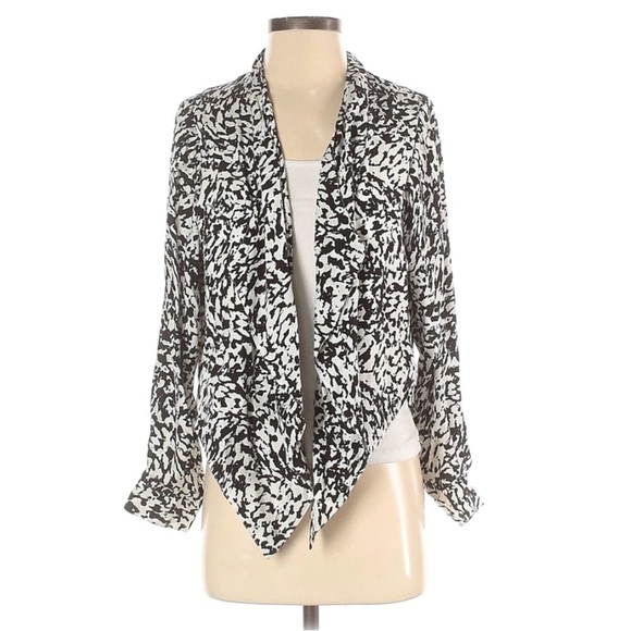 Yumi Kim Open Front Draped Blazer - Picture 3 of 13